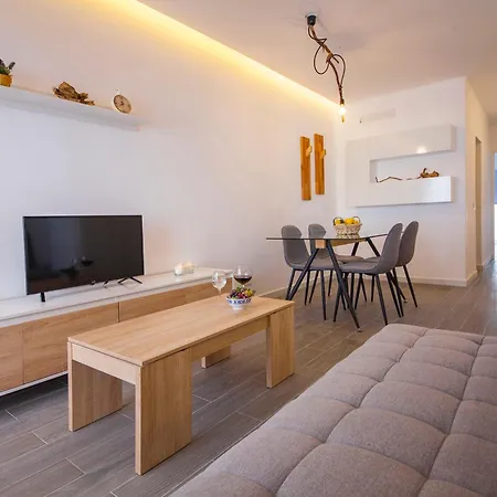 Apartment B38 - Tamar & Patio
