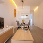 B38 - Tamar & Patio 라고스